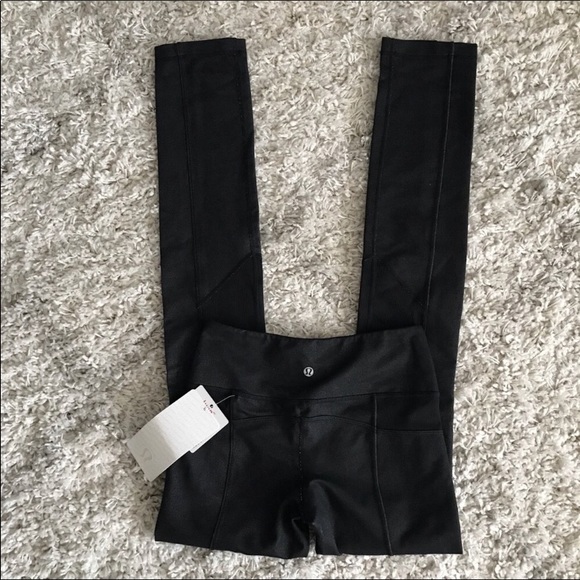NWT Lululemon Equanimity Pant - Denim/legging - Picture 2 of 8